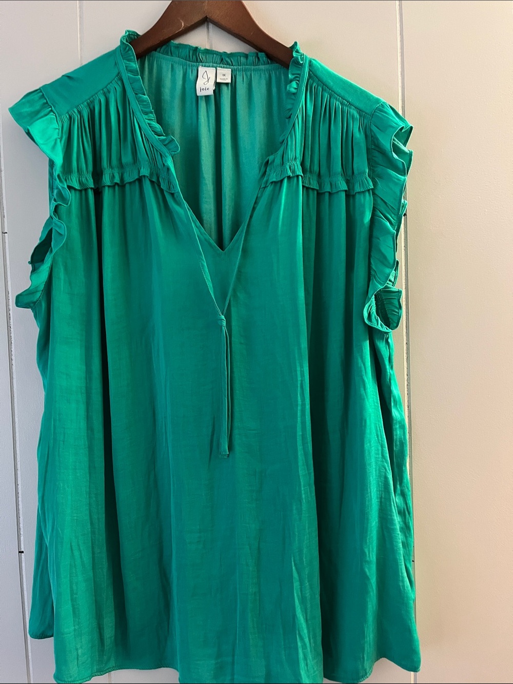 Joie Teal Green Ruffled V-Neck Sleeveless Blouse
